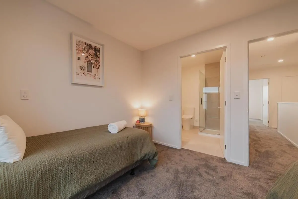 Holiday home Downtown Bliss - 4-Br Retreat Amidst The Cityscape Christchurch